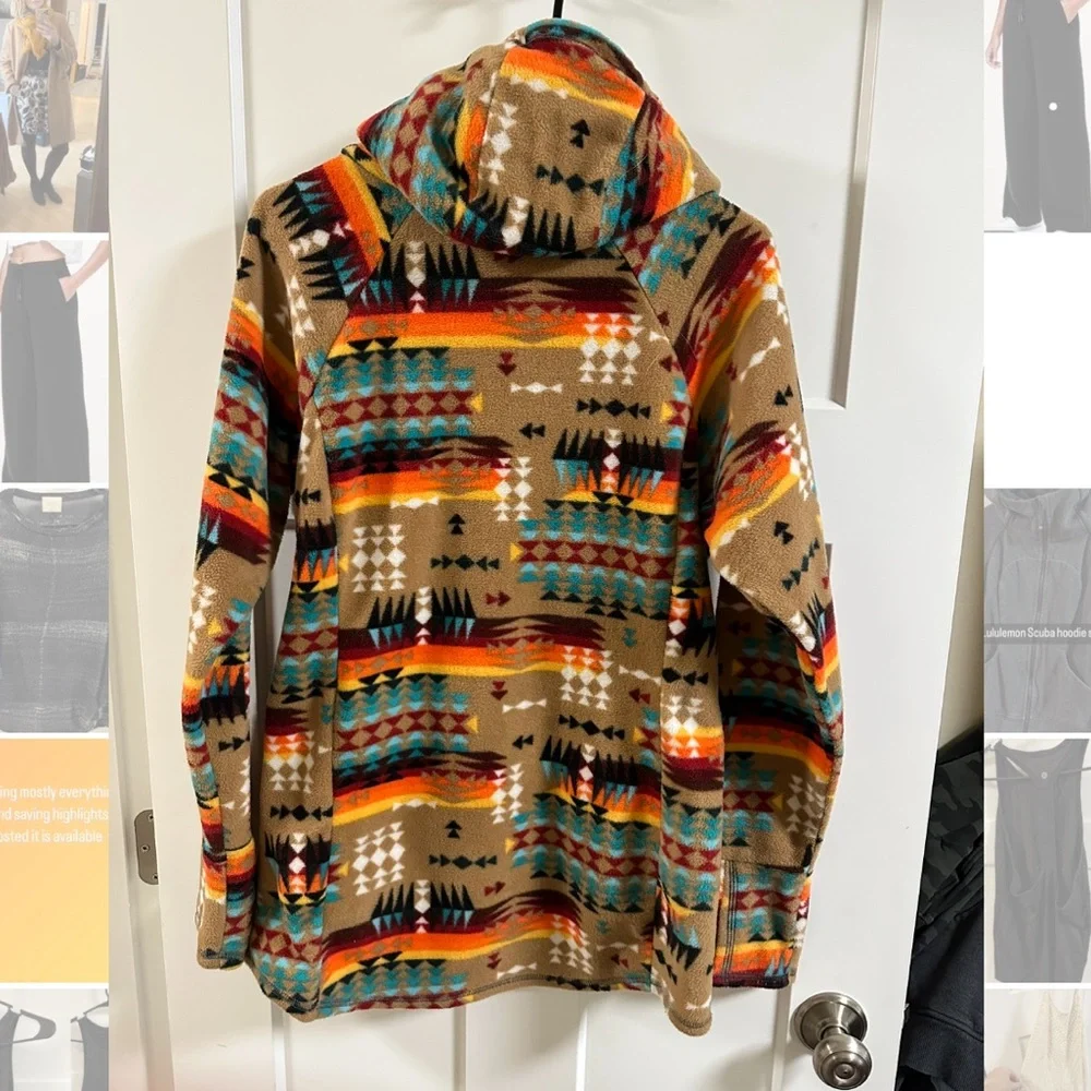 Patterned Tan Sweatshirt - Picture 2 of 4
